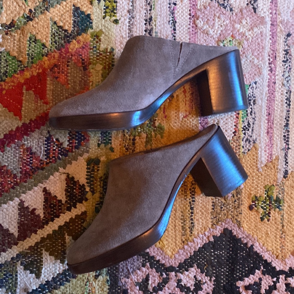 Frye Suede Mules 9.5 color is Taupe